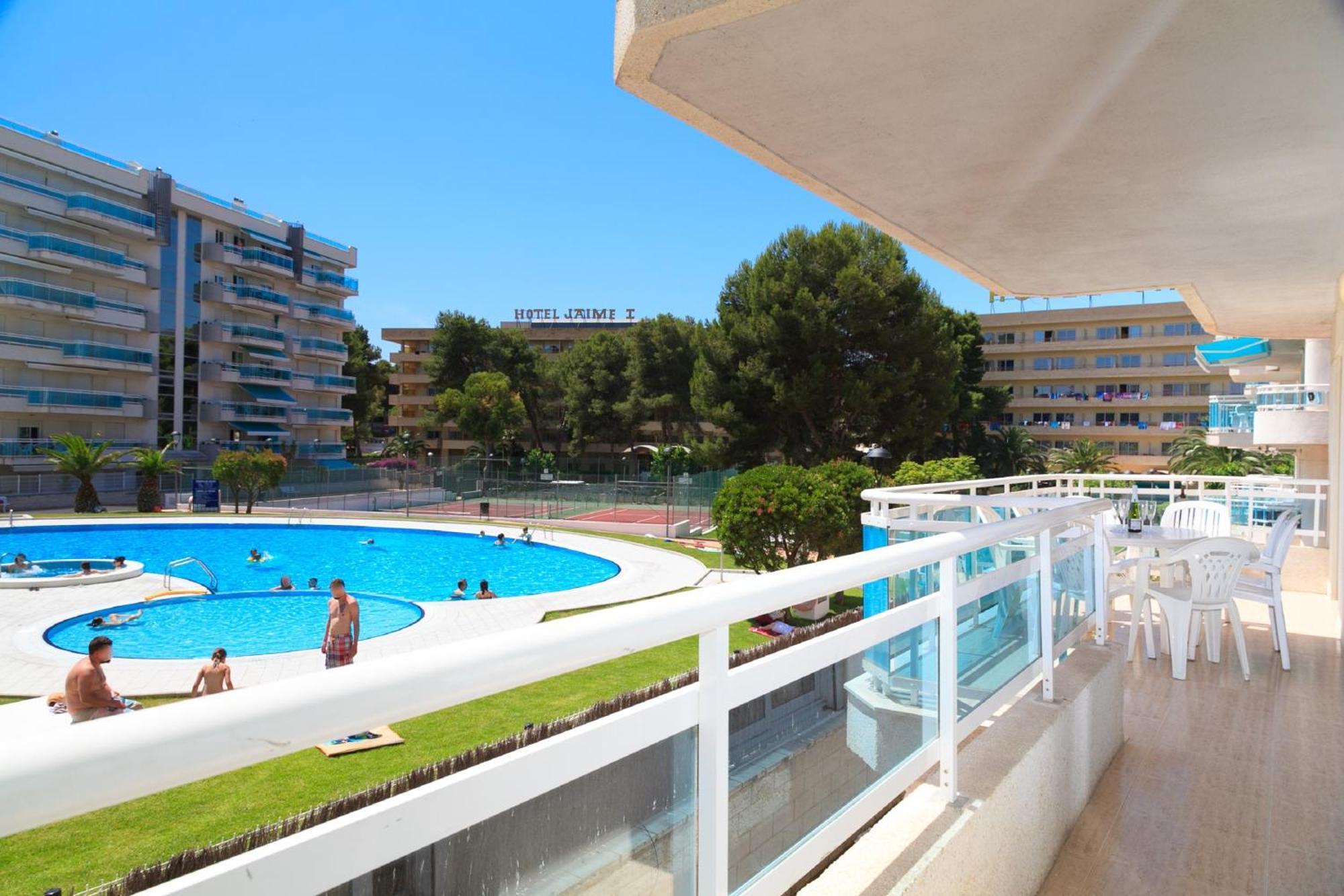 Uhc Larimar Family Complex Lägenhet Salou Rum bild