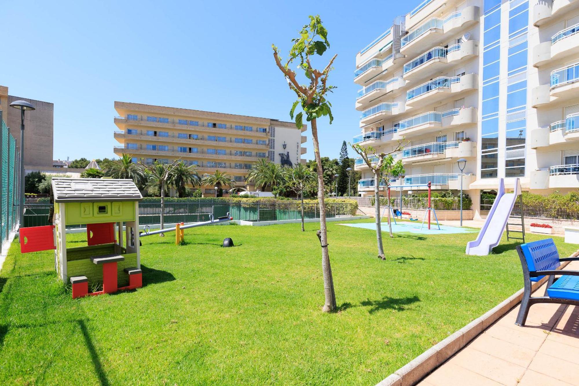 Uhc Larimar Family Complex Lägenhet Salou Exteriör bild