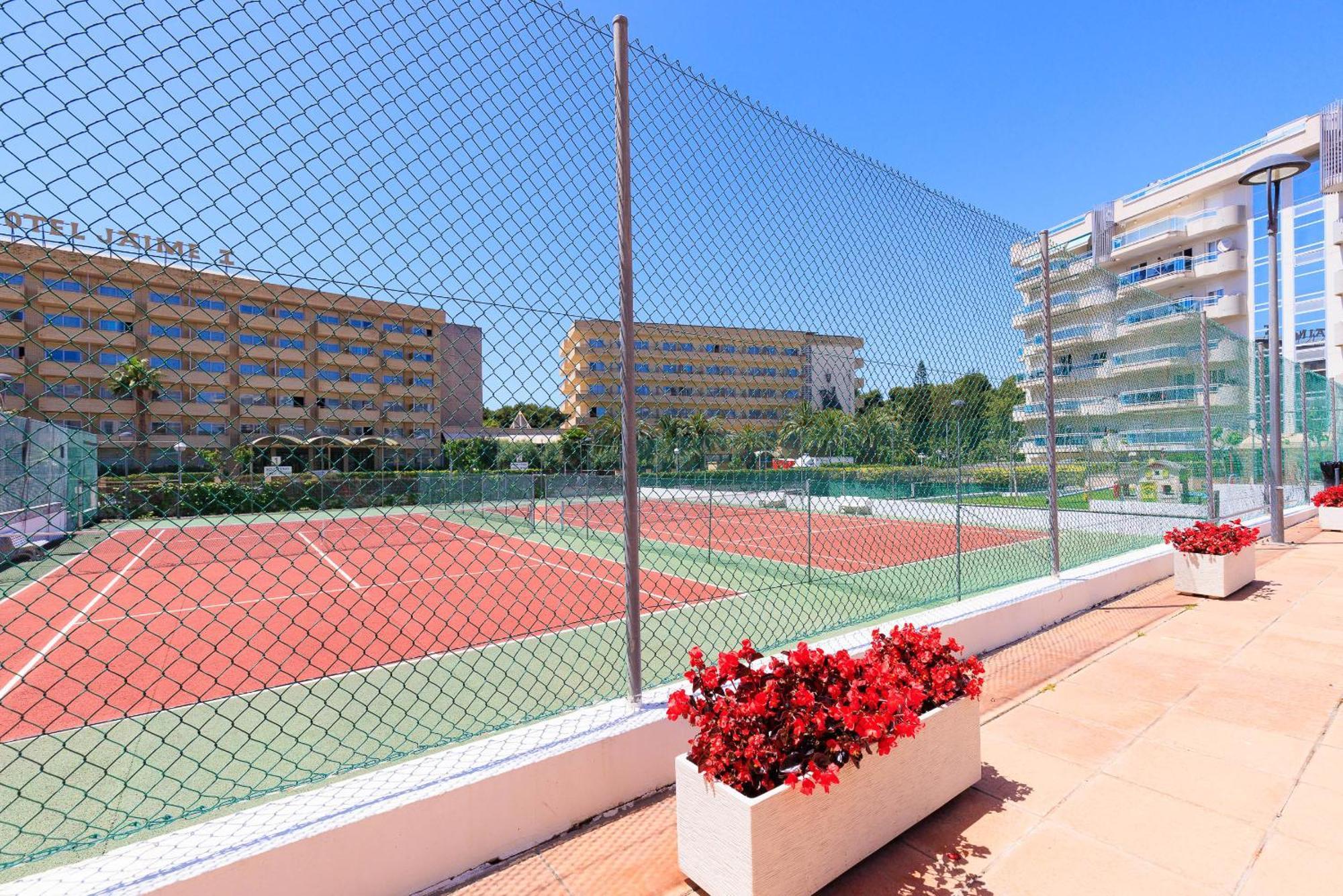 Uhc Larimar Family Complex Lägenhet Salou Exteriör bild