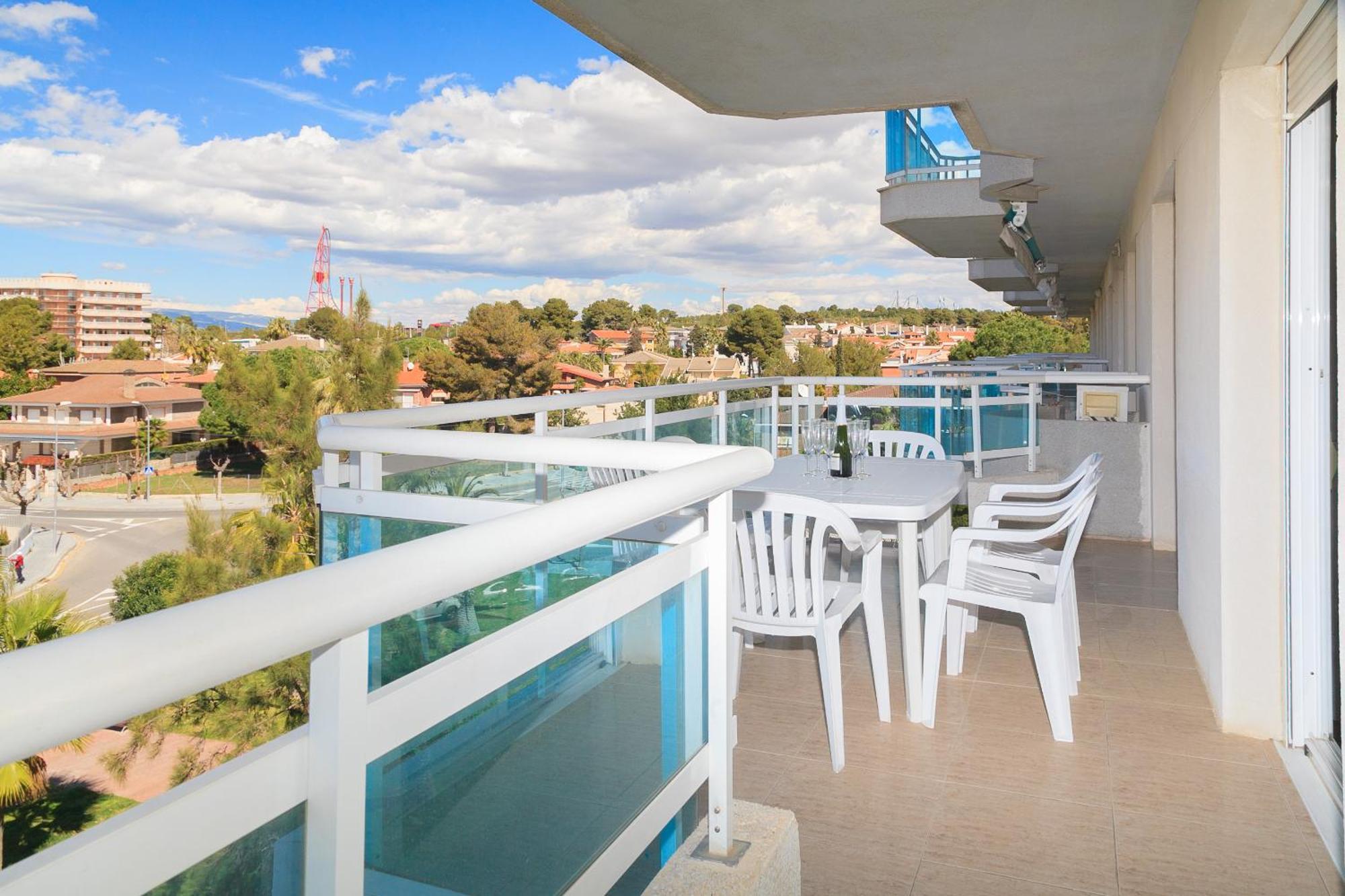 Uhc Larimar Family Complex Lägenhet Salou Exteriör bild