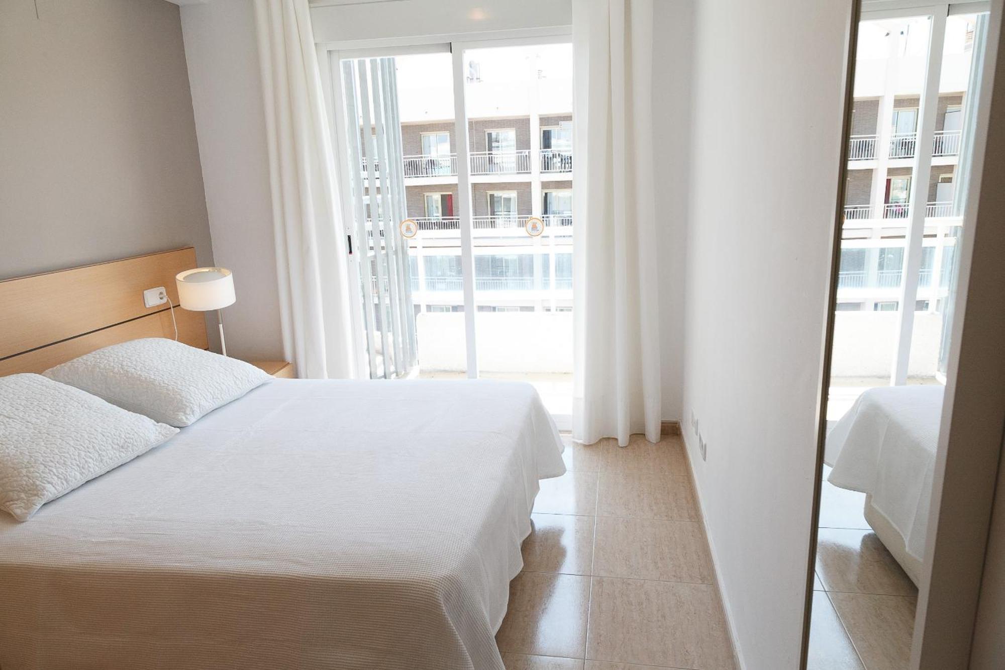 Uhc Larimar Family Complex Lägenhet Salou Exteriör bild